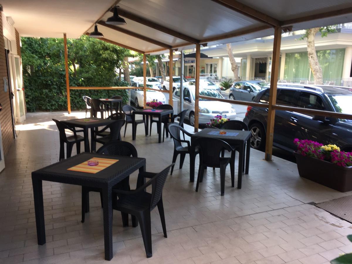 Hotel Rebola 里米尼 外观 照片